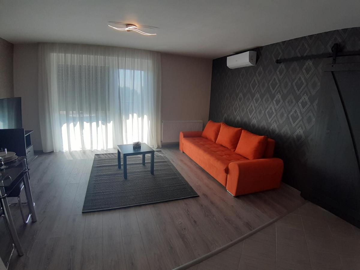 Profi Keco Apartman บาลาโตนัลมาดี ภายนอก รูปภาพ