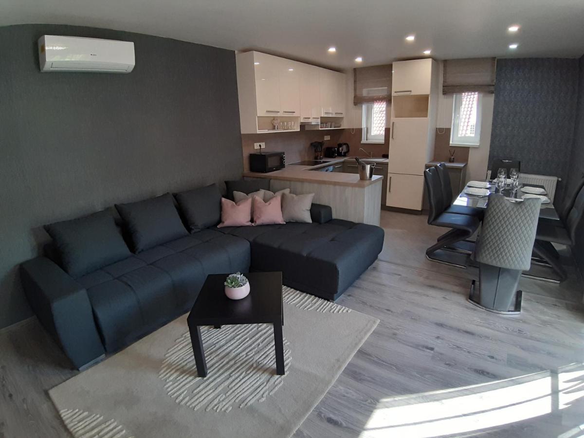 Profi Keco Apartman บาลาโตนัลมาดี ภายนอก รูปภาพ